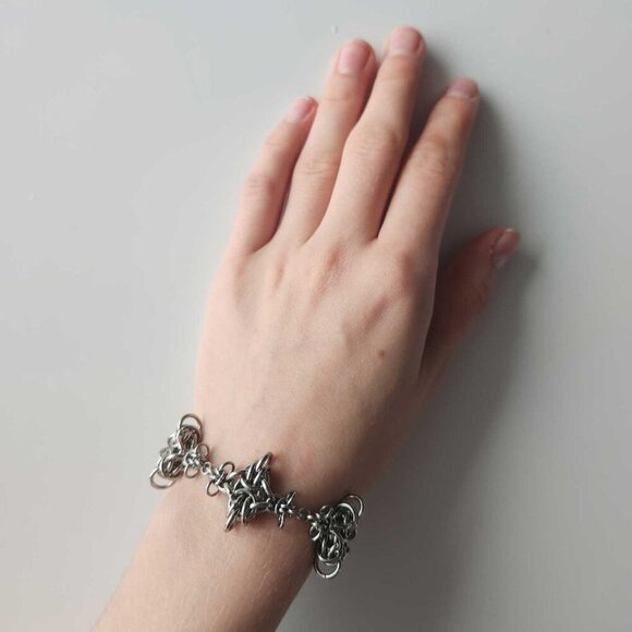 Gothic medieval style chunky silver chainmail bracelet with spikes - Picture 2 of 7